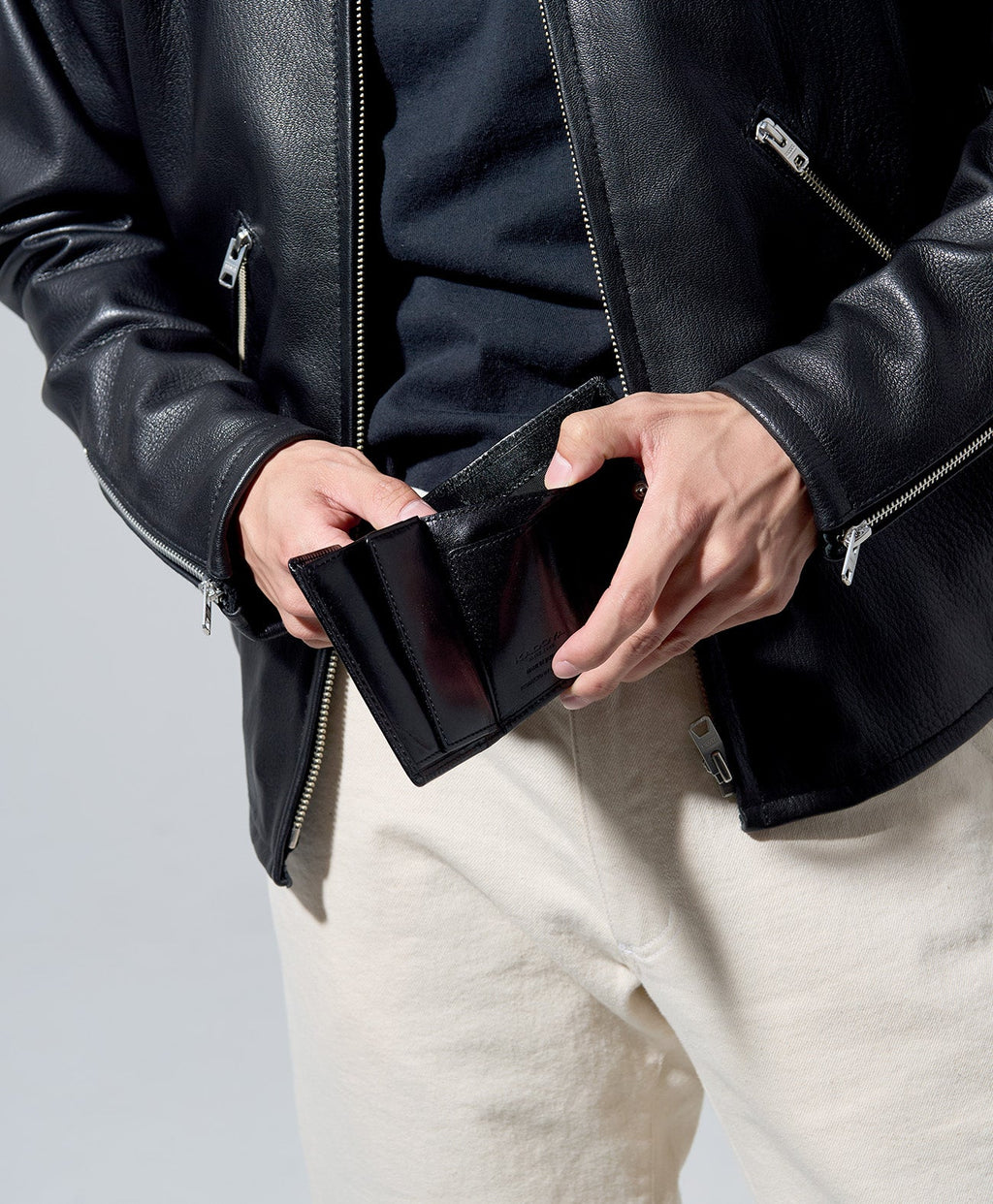コンパクト財布 本革 二つ折り メンズ レディース 小銭入れ付き カード収納 大容量 ブラック